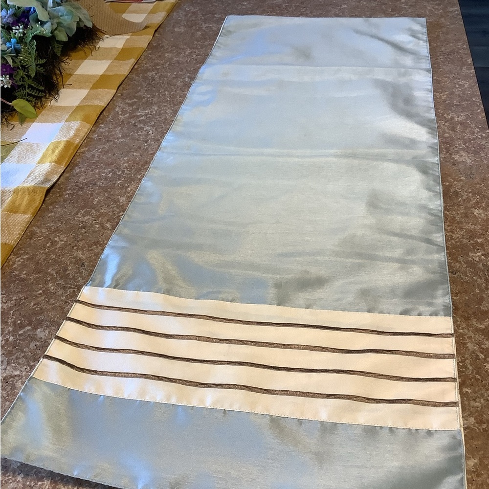 3 SILKY SOFT AQUA LONG TABLE RUNNERS